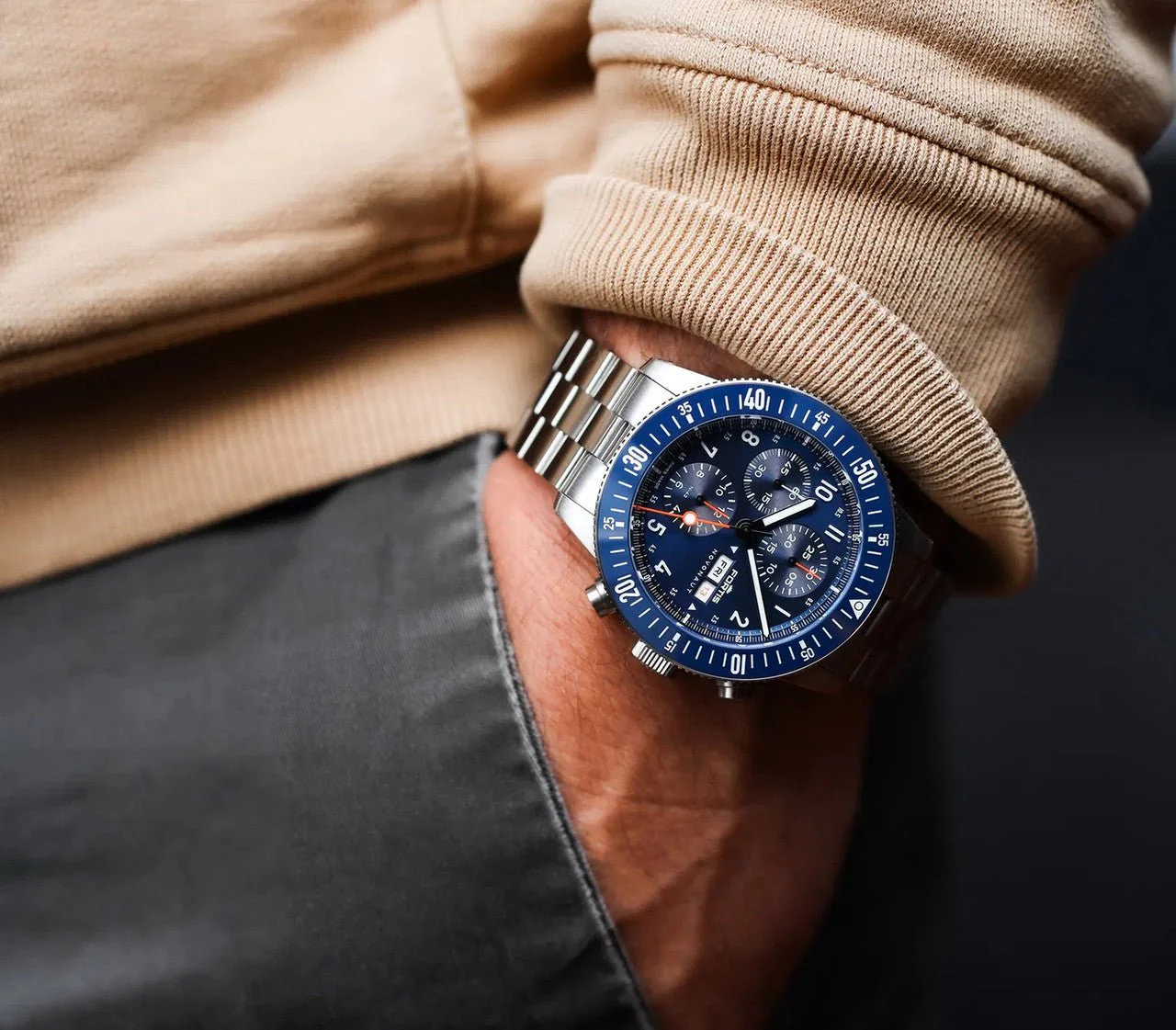 Fortis Novonaut 42mm F2040012 - Image 4