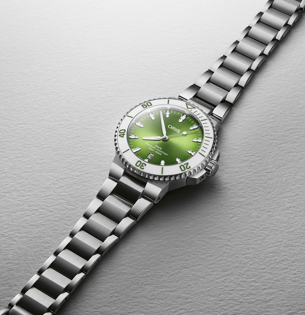 Oris Aquis 41.5mm 01 733 7787 4137-07 8 22 04PEB - Image 3