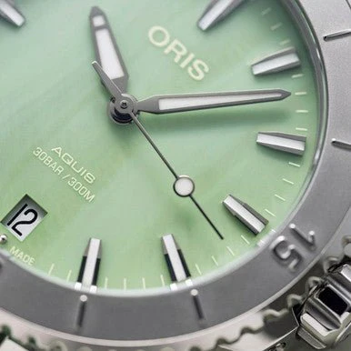 Oris Aquis 36.5mm 01 733 7770 4157-07 8 18 05P - Image 2