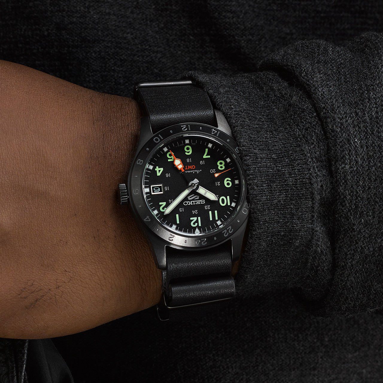 Seiko 5 Sports GMT 39.4mm SSK025K - Image 4