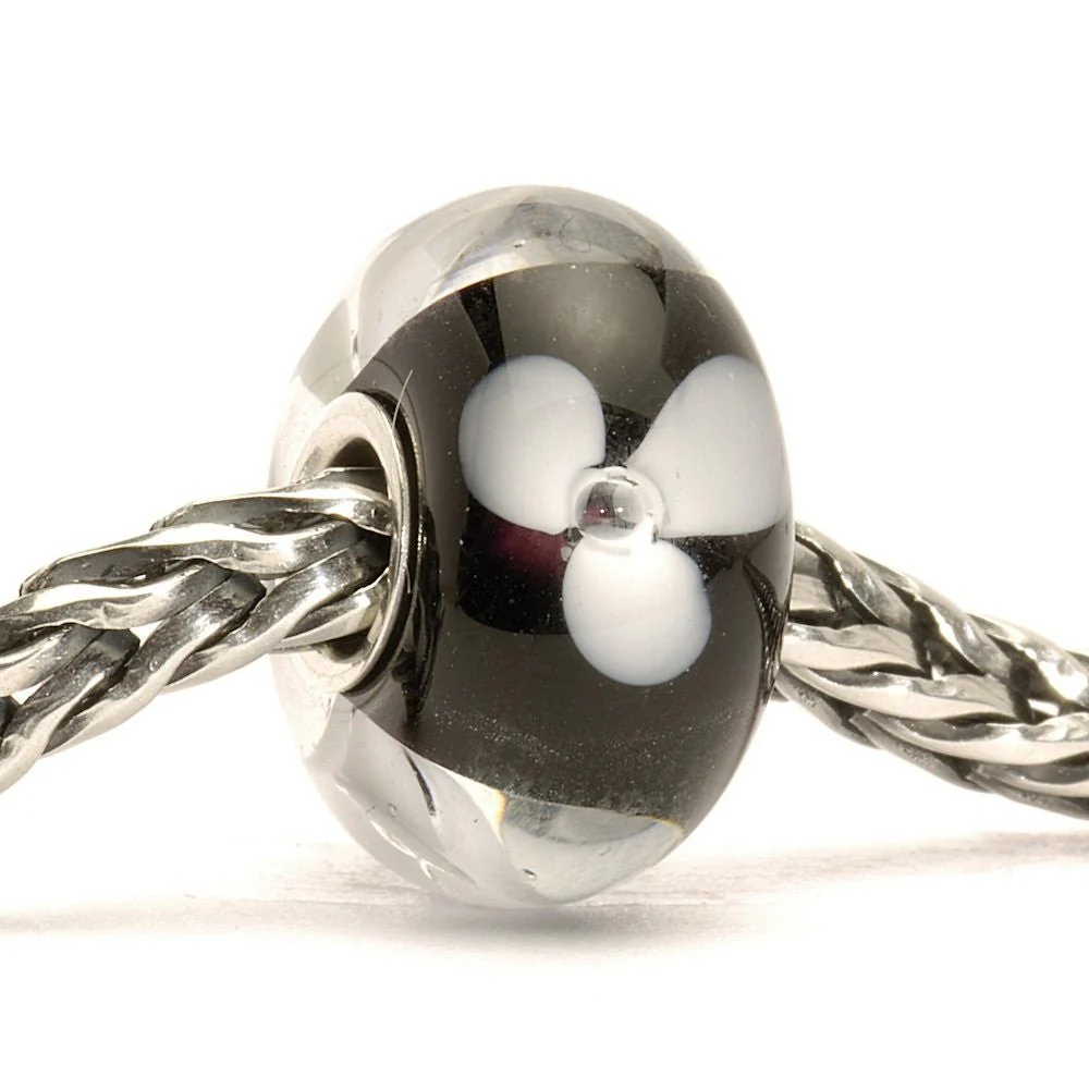 Trollbeads White Flower Bead 61302 - Image 2